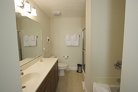 Downstairs right Bathroom